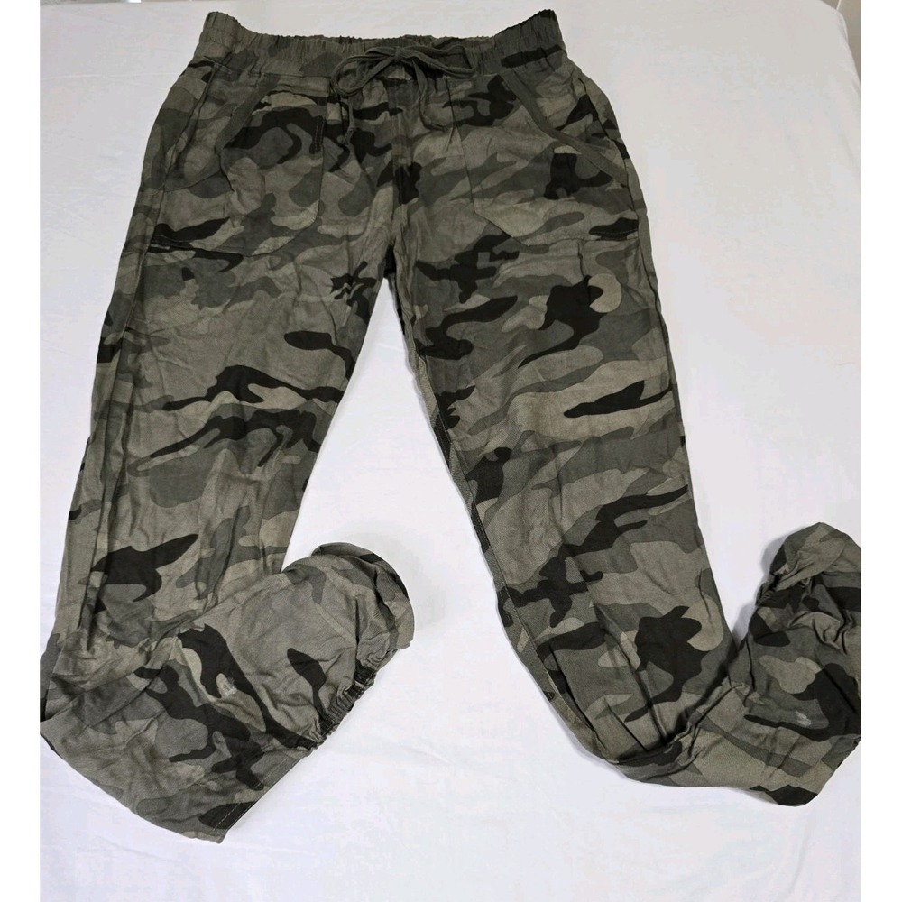 SO Women's‎ Small Green Camo Pants Ruched Cuffs Pockets